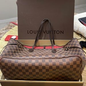 LV Neverfull Damier GM Authentic Comes with the box